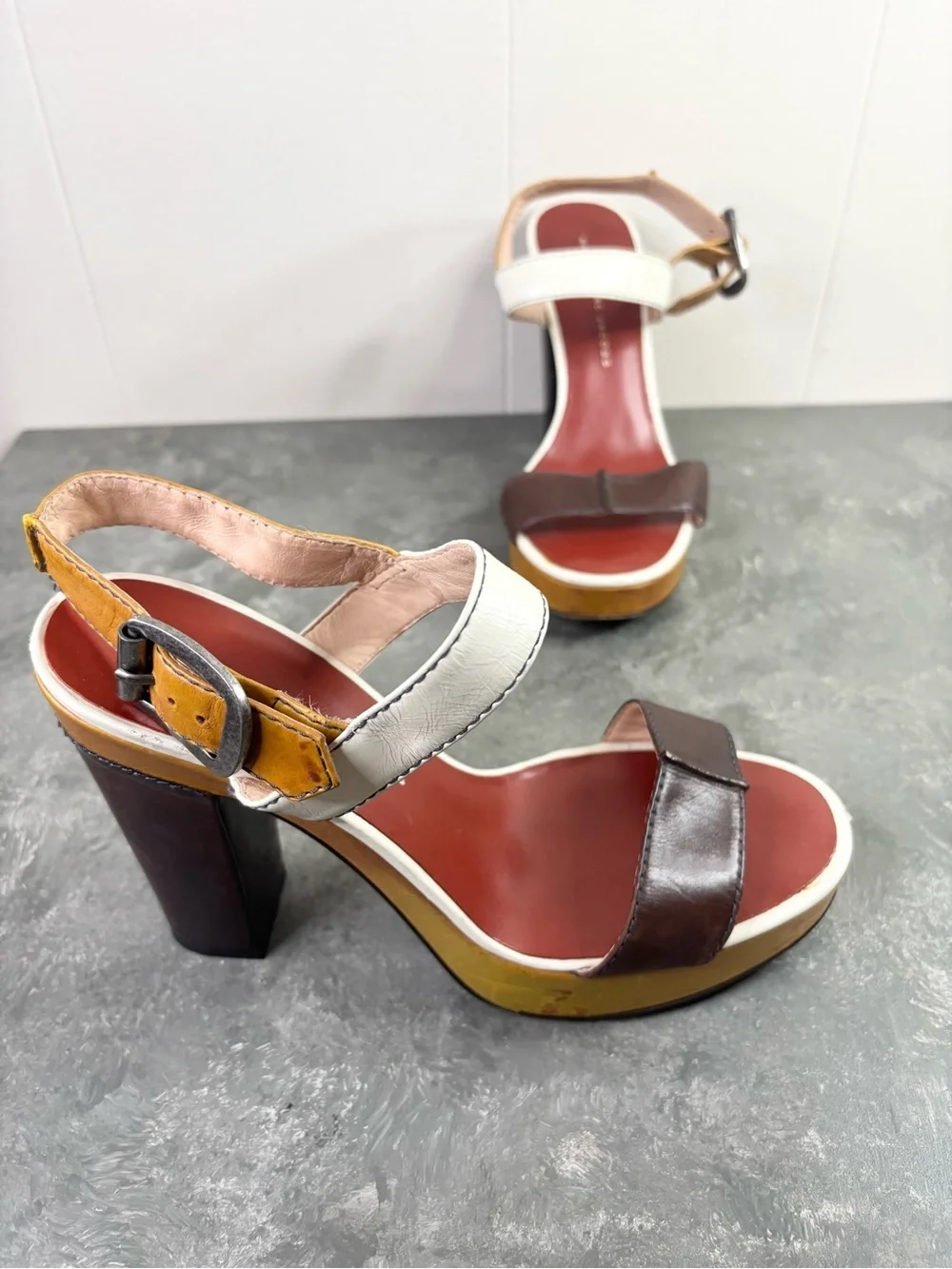 Marc By Marc Jacobs good preowned